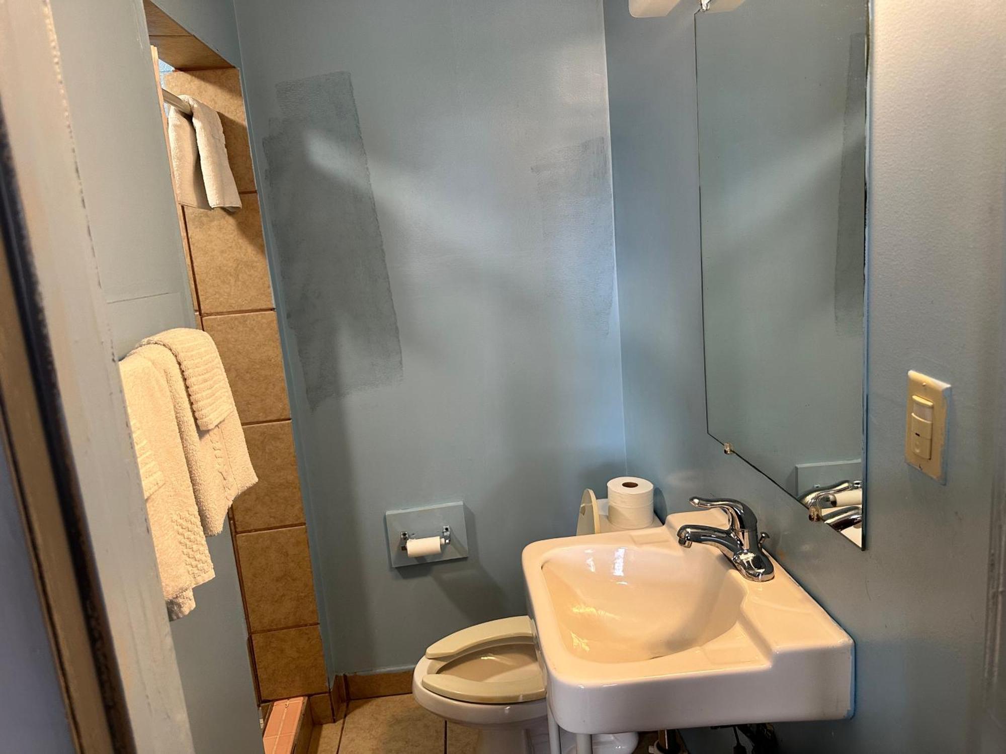 Westgate Manor Motel Austintown & Youngstown Ohio エクステリア 写真